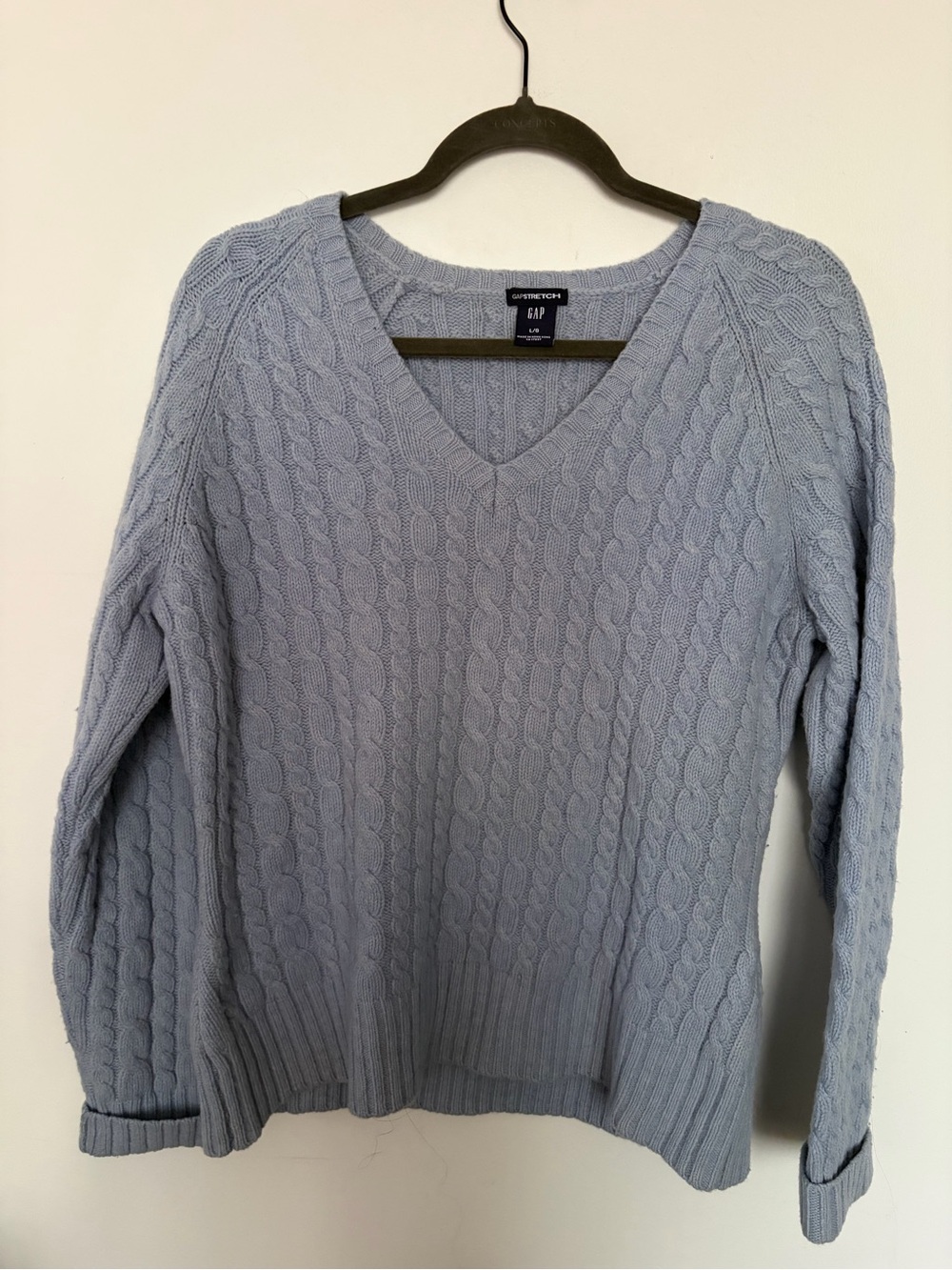 GAP Women's Cable V-Neck Sweater - Pale Blue